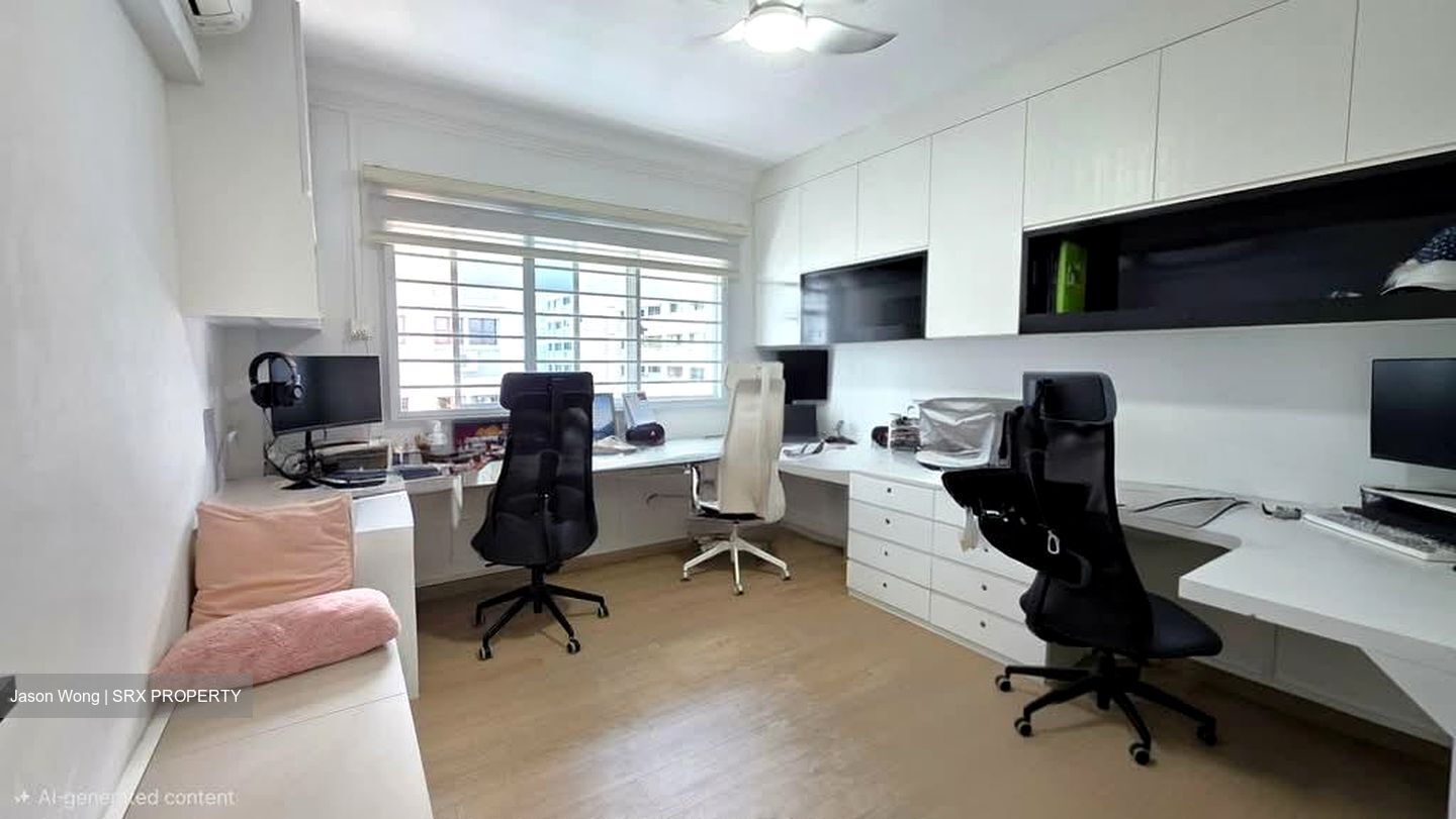 Blk 894 TAMPINES GROVE (Tampines), HDB Executive #576365291